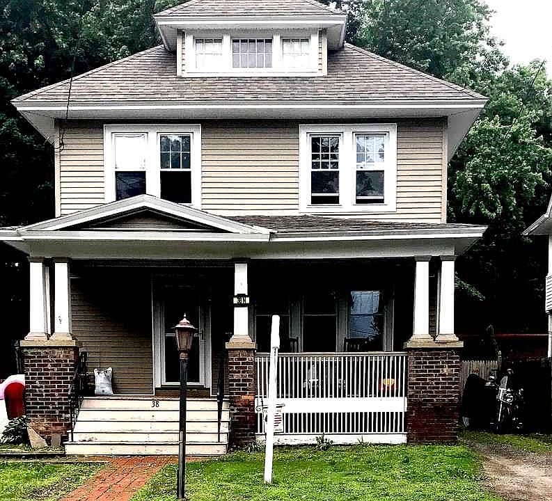 1st image of 38 N Lake Ave