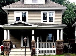 38 N Lake Ave, Troy, NY 12180