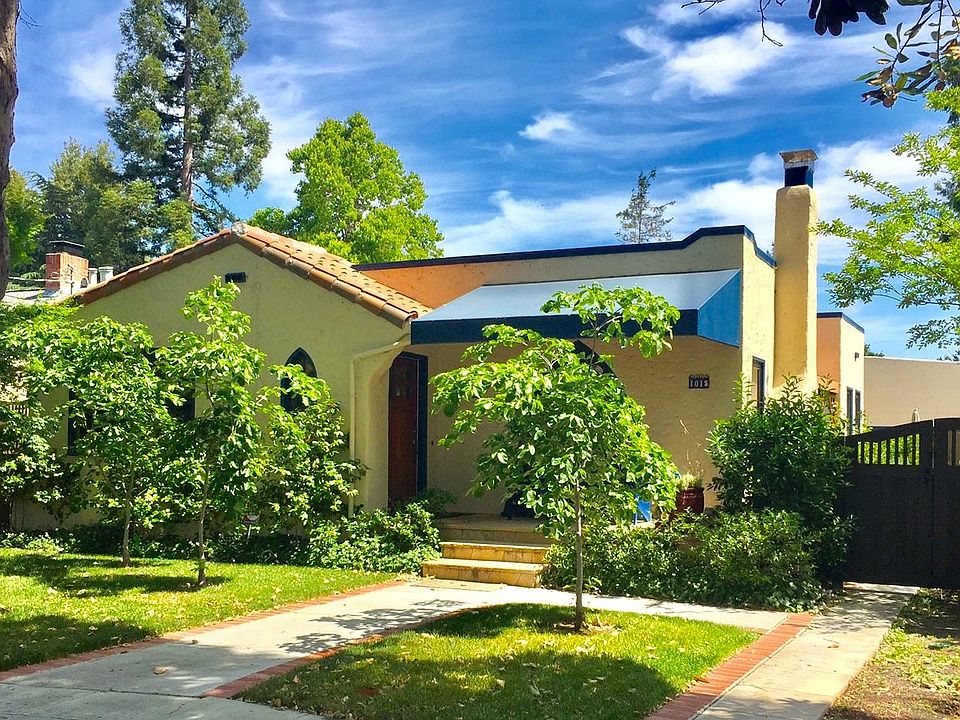 1st image of 1015 Iris St