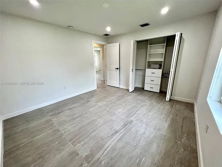 850 NE 127th St — Photo 18