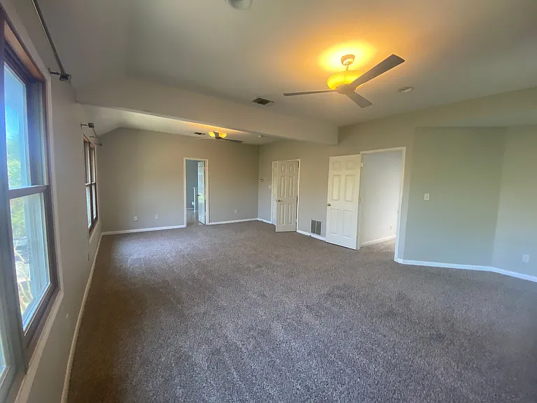 11915 Sky West Dr — Photo 11