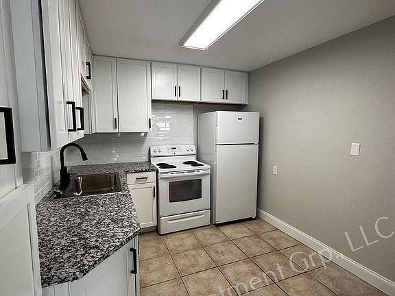 3rd image of 1000 Florida Ave APT C