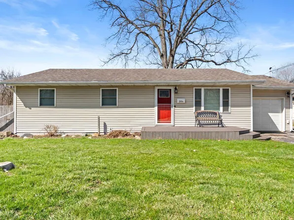 204 Wagner Rd, Chesterton, IN 46304