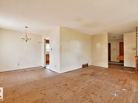 3rd image of 69 Garland Cres