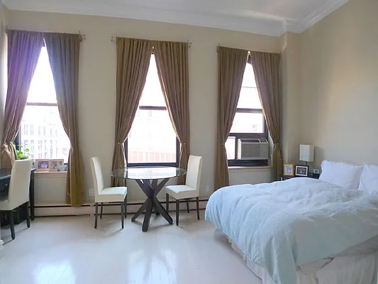 Rented by Sotheby's International Realty | media 5