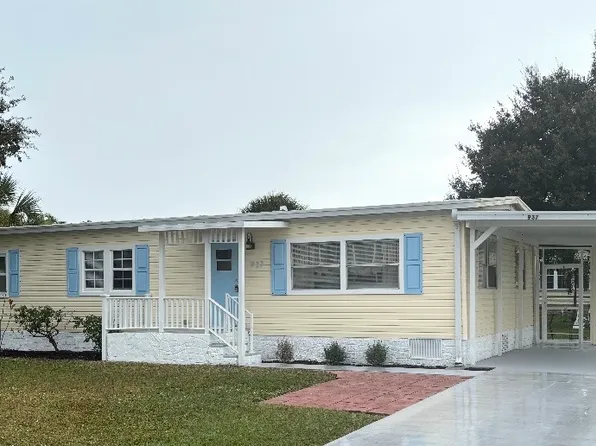937 Fir St, Barefoot Bay, FL 32976