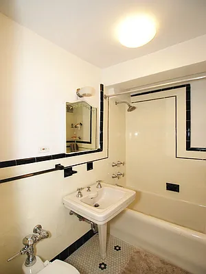 Rented by Sotheby's International Realty | media 6