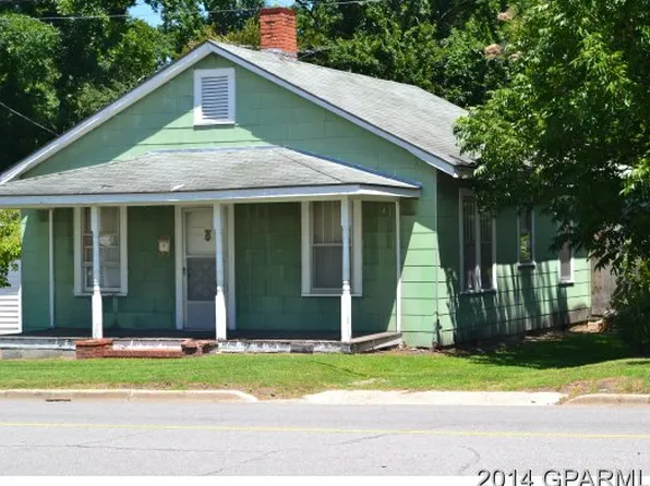 502 N Haughton St, Williamston, NC 27892