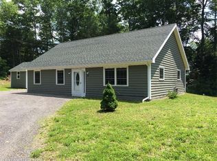 35 Spruce Ln, Warren, ME 04864