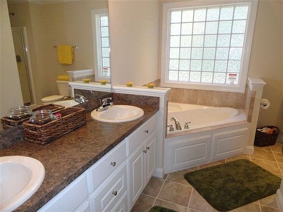 5th image of 2024 Elderberry Ct