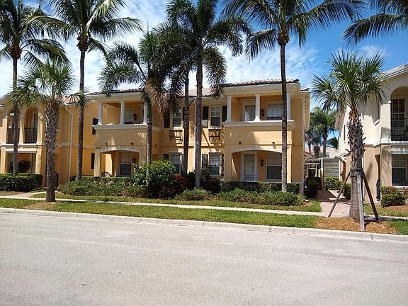 2nd image of 28727 Alessandria Cir