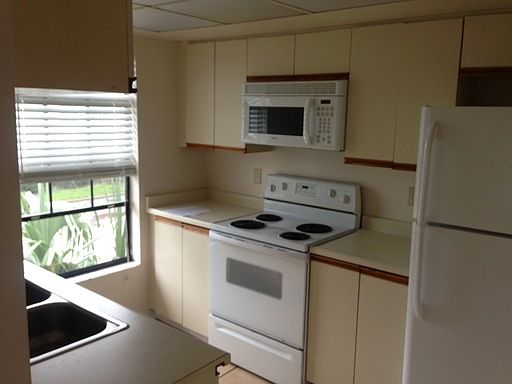 5th image of 7439 Glen Oaks Way #91