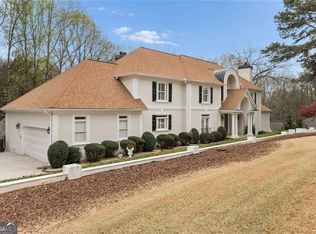 8500 Valemont Dr, Sandy Springs, GA 30350