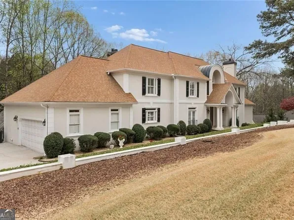 8500 Valemont Dr, Sandy Springs, GA 30350