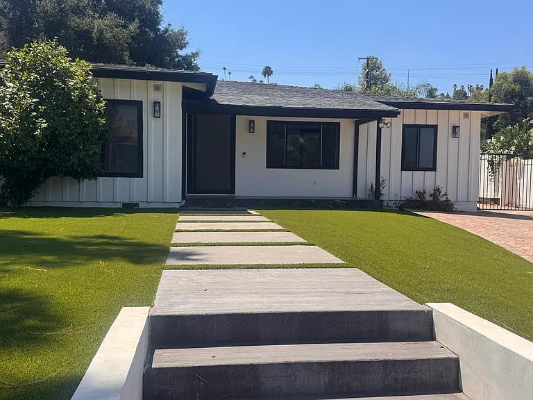 4825 San Feliciano Dr — Photo 3