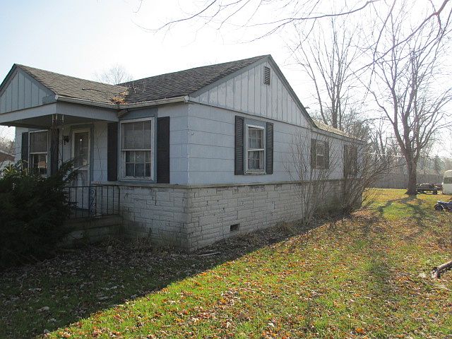 2nd image of 5 E Knox St