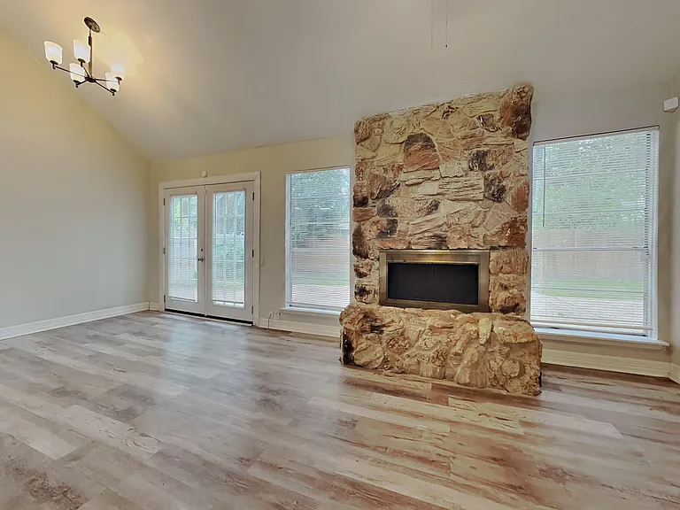 12723 Ravensway Dr — Photo 2