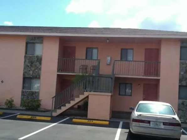 2700 Park Windsor Dr APT 707, Fort Myers, FL 33901