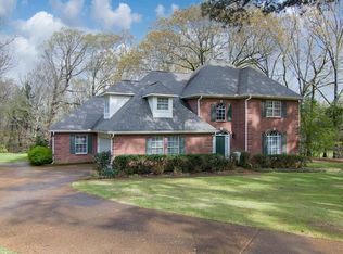 613 Royal Oaks Dr, Oxford, MS 38655