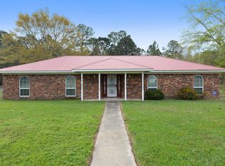 7935 Helmsdale Dr, Ocean Springs, MS 39564