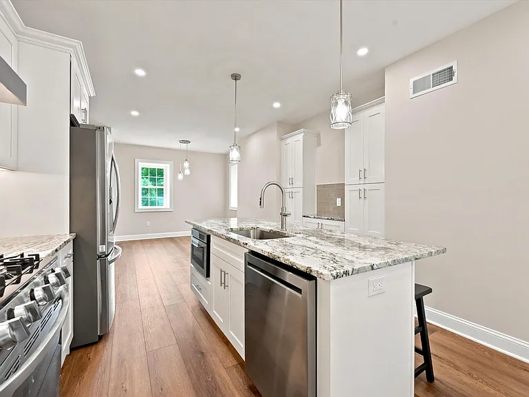 1512 Naamans Creek Rd — Photo 11