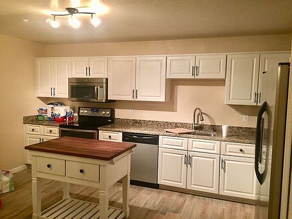 4th image of 955 Gascony Ct