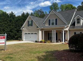 100 Peyton Ct, Senoia, GA 30276