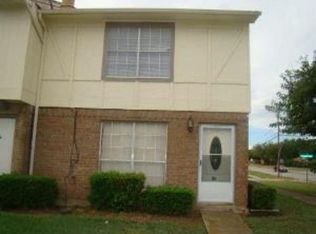 56 E Mountain Creek Dr, Grand Prairie, TX 75052
