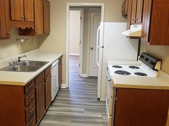 4th image of 301 Market St