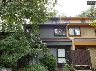 2172 Cartwright Pl, Reston, VA 20191