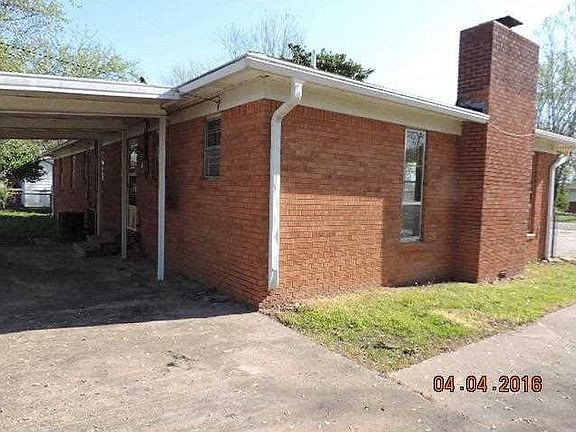 3rd image of 109 N 31st St