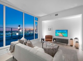1401 Hunter St #2602, North Vancouver, BC V7J 1H3