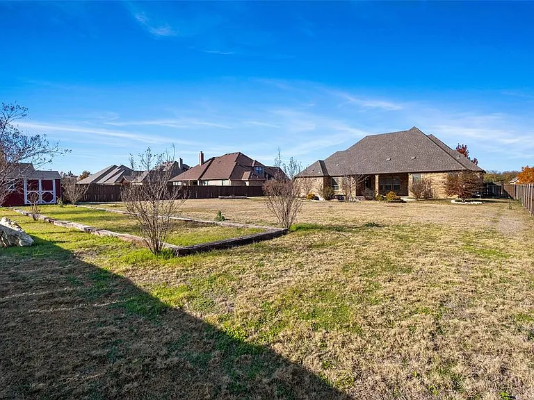 1317 Bluff Springs Dr — Photo 31