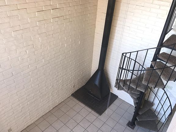 5th image of 539 Ortiz Dr SE APT D