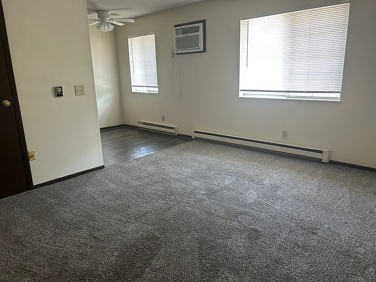 5346 Southgate Blvd #8 — Photo 3