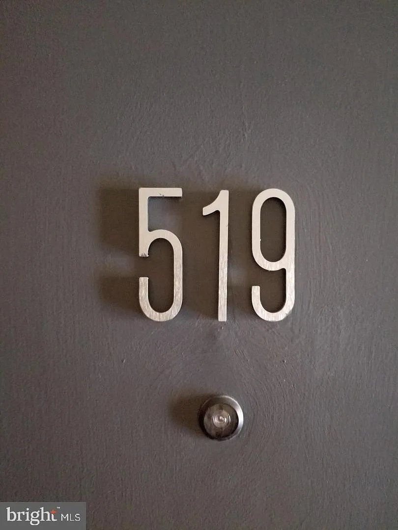 Webster House Condominium — Photo 1