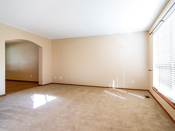 4th image of 19498 E Crestridge Cir