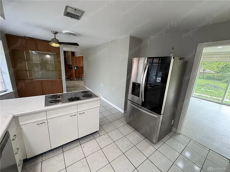 3776 Dorset Dr — Photo 20