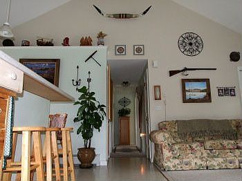 2nd image of 9 Bentwood St