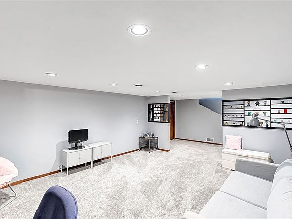 Awesome LL family rm!
