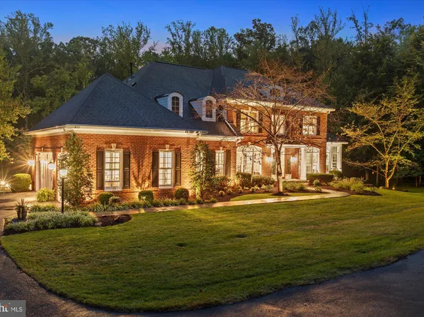11031 Bacon Race Rd, Woodbridge, VA 22192