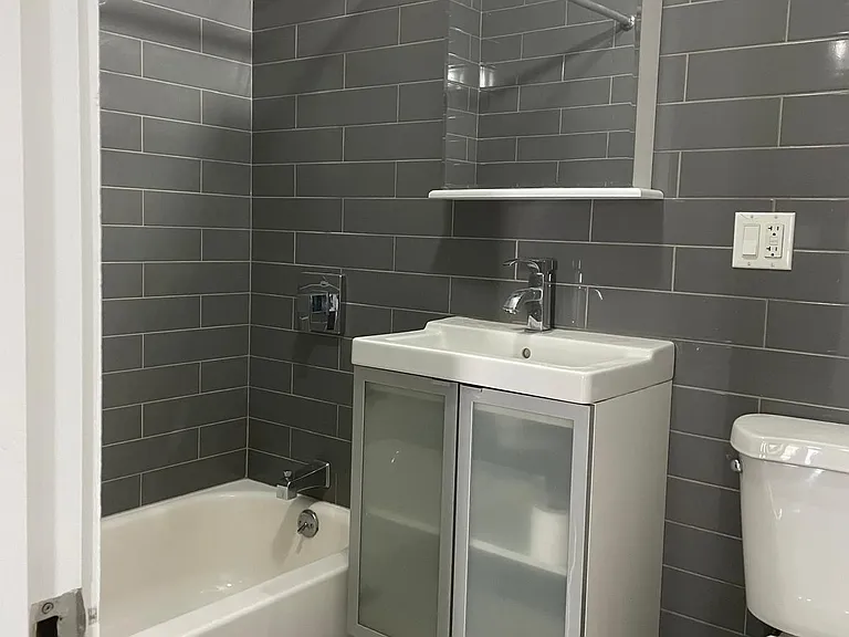 408 W 128th St #40B — Photo 2