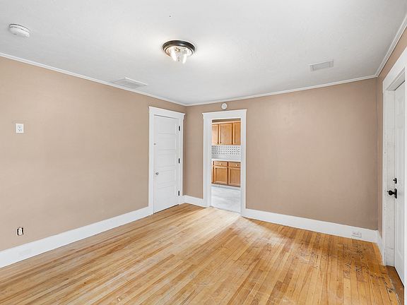4th image of 151 Central St