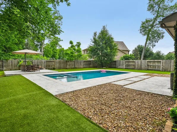 5306 Linden Field Ct, Sugar Land, TX 77479