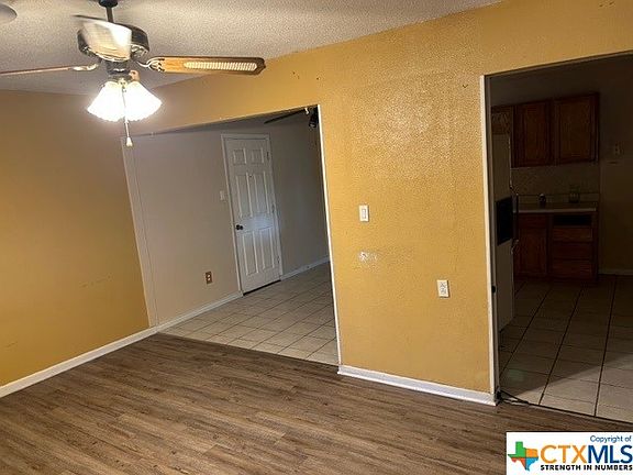 5th image of 705 E Robertson Ave