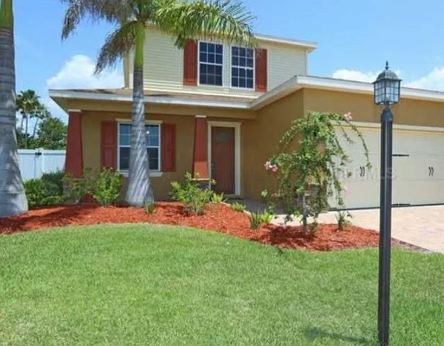 4 bed, 2.5 bath, 1830 sqft, $2,900 — Photo 1