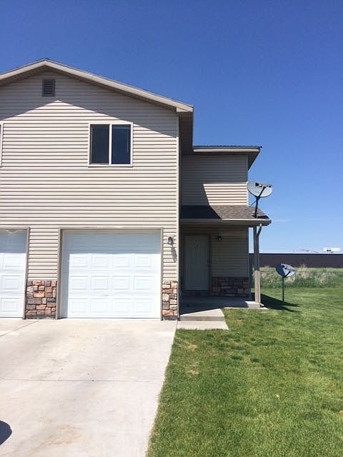1st image of 145 Opal Ct APT A