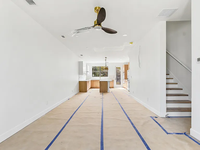 375 13th St N #2 — Photo 9