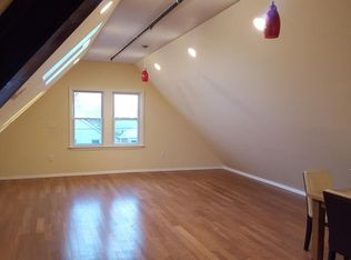 27 Louis St, New Brunswick, NJ 08901