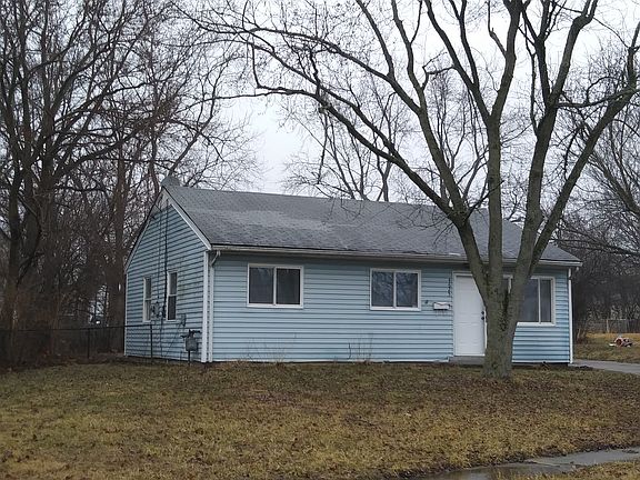 3rd image of 4625 Cove Ct